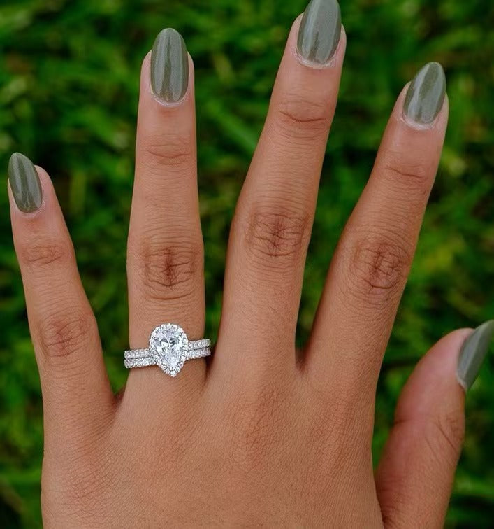 Miaa Pear Ring
