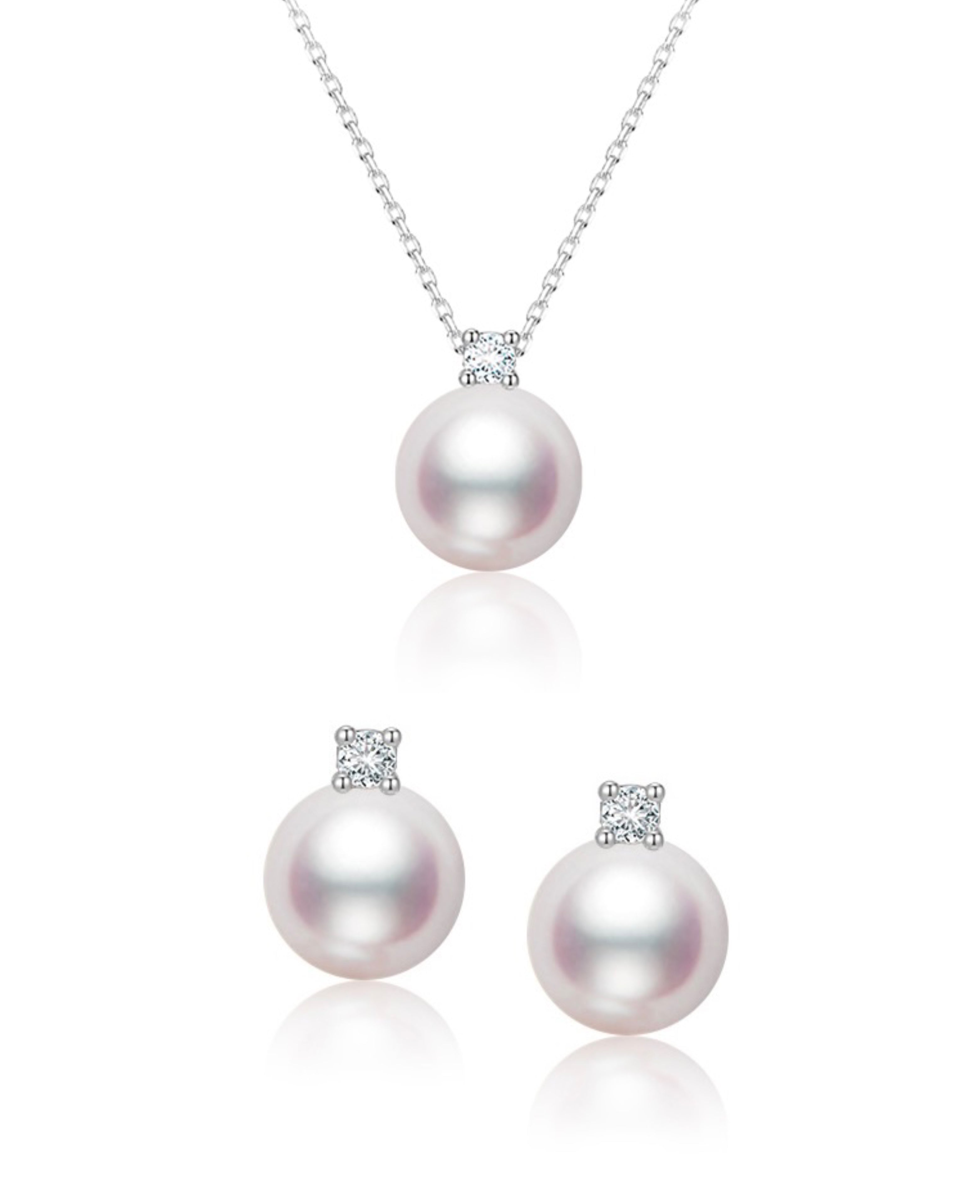 Diana Pearl Ear Stud