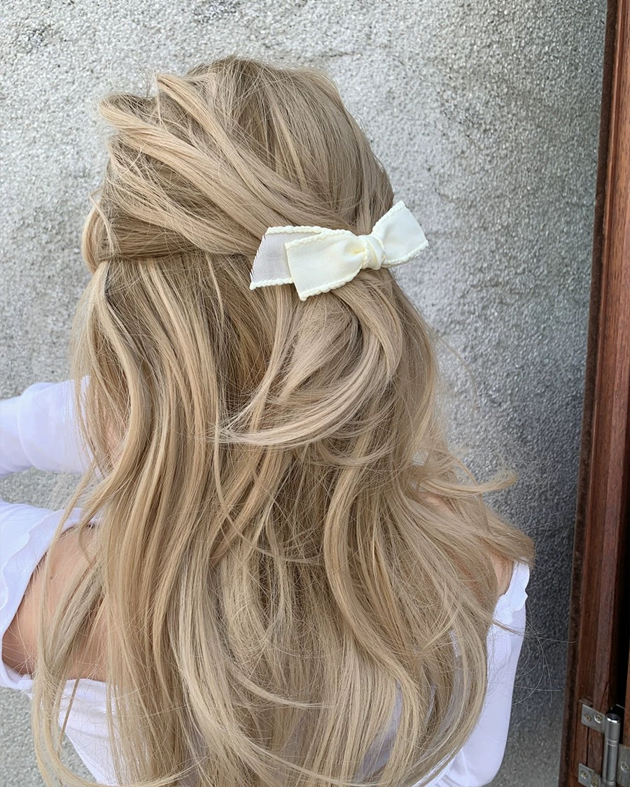 BOW CLIP