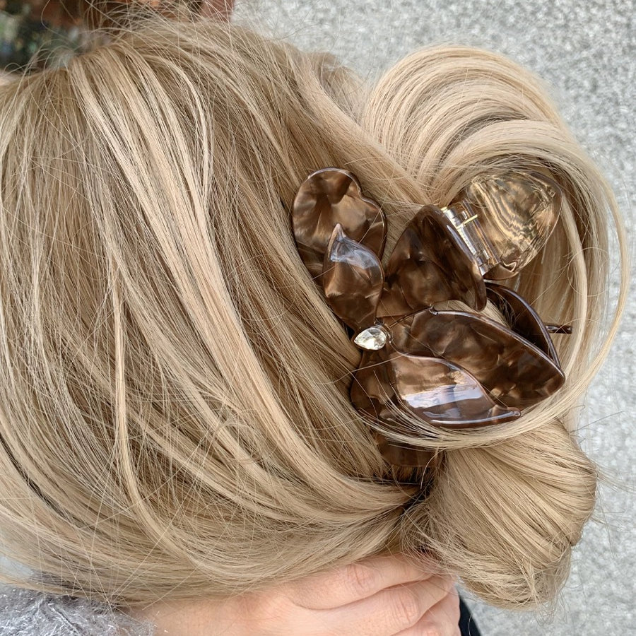 French Chic Triangle Clip