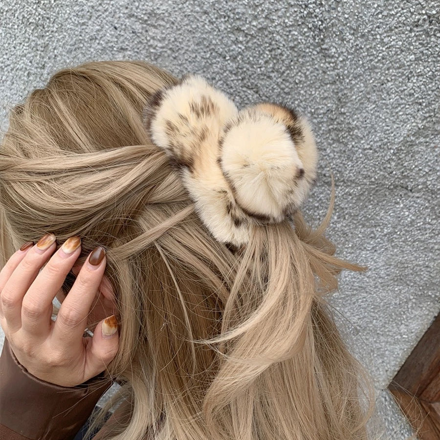 Furry Claw Clip
