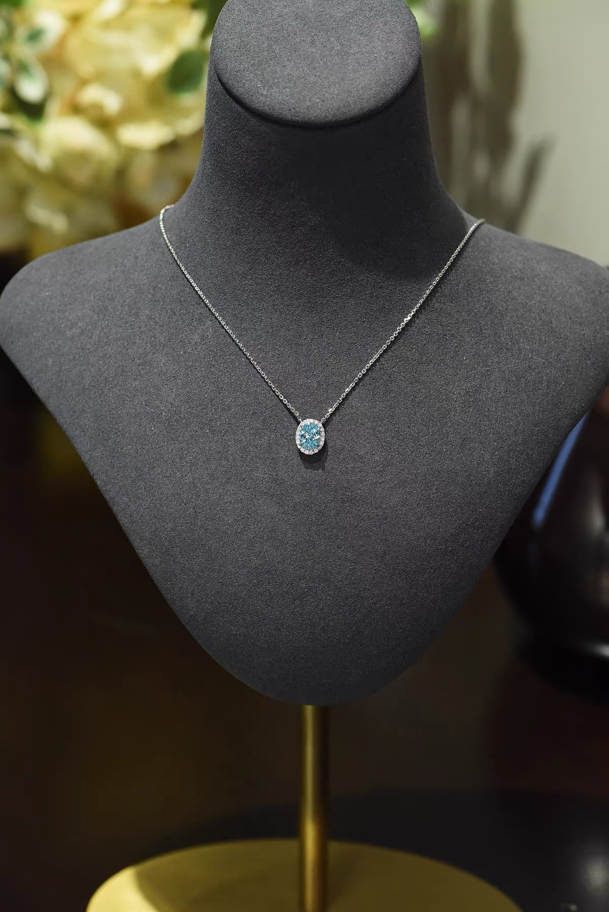 Elotive Blue Oval-Shaped Necklace Set