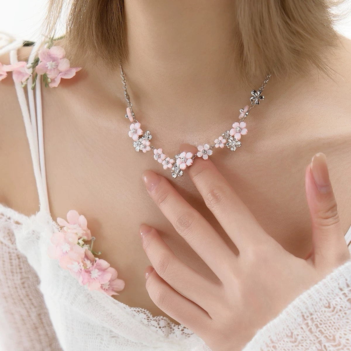 BLOSSOM NECKLACE