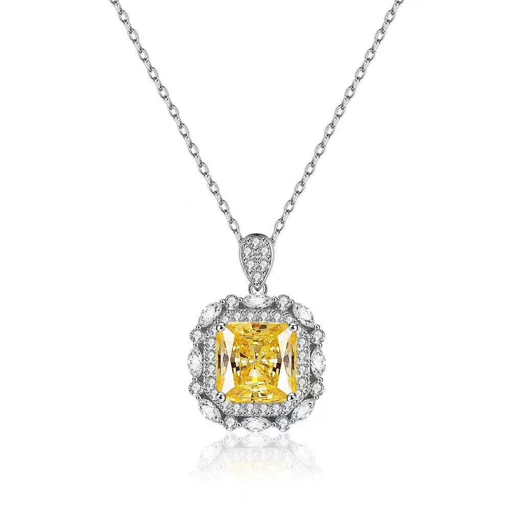 TOPAZ NECKALCE