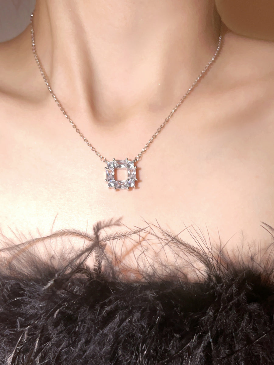 LOUISA NECKLACE SET